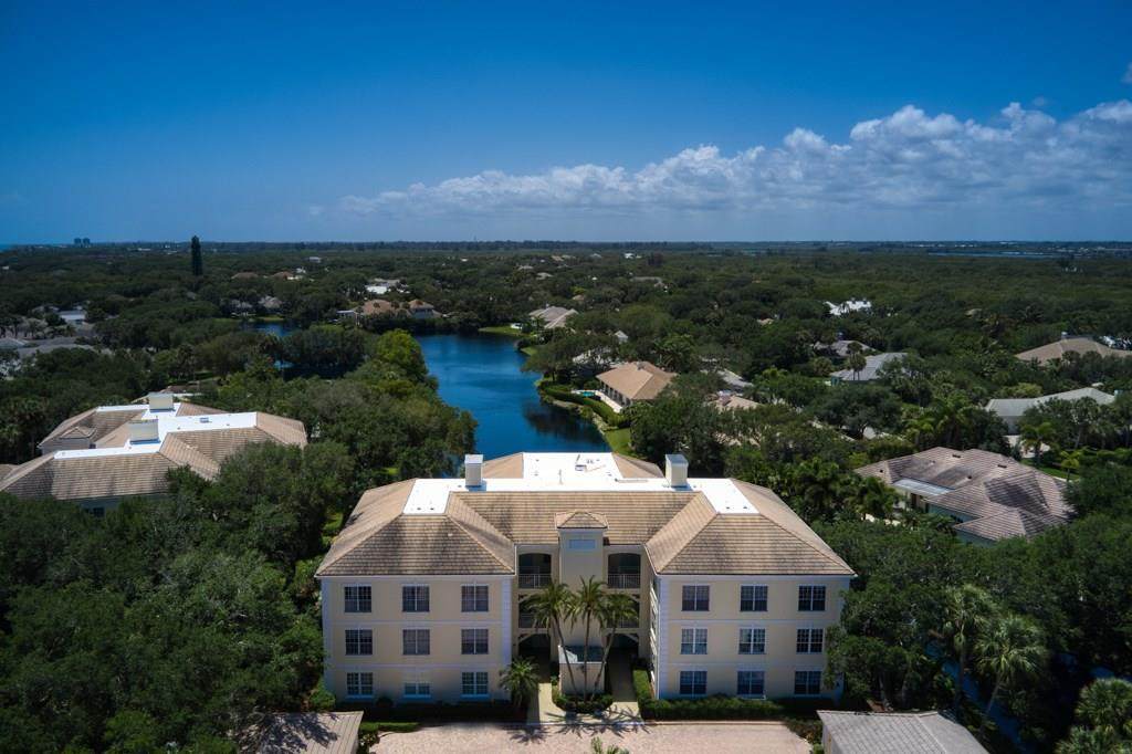 100 Sable Oak Lane - Photo 1