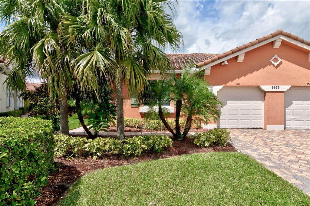 6455 Oxford Circle - Photo 1