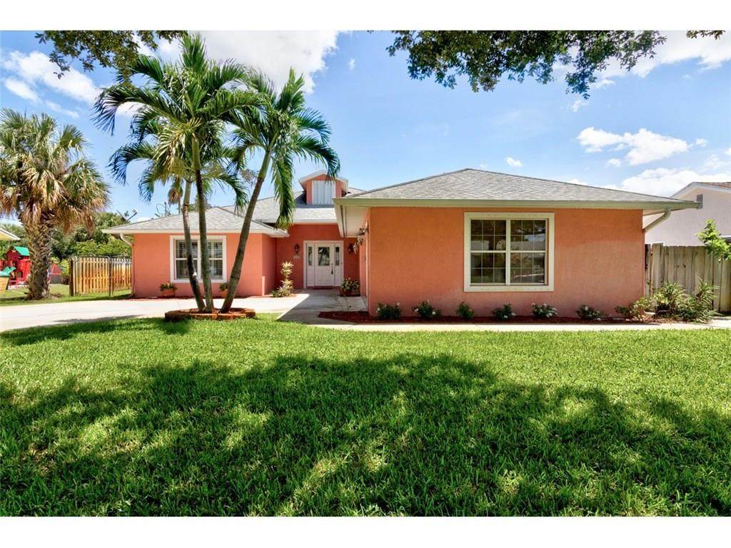1705 Darlich Avenue - Photo 1