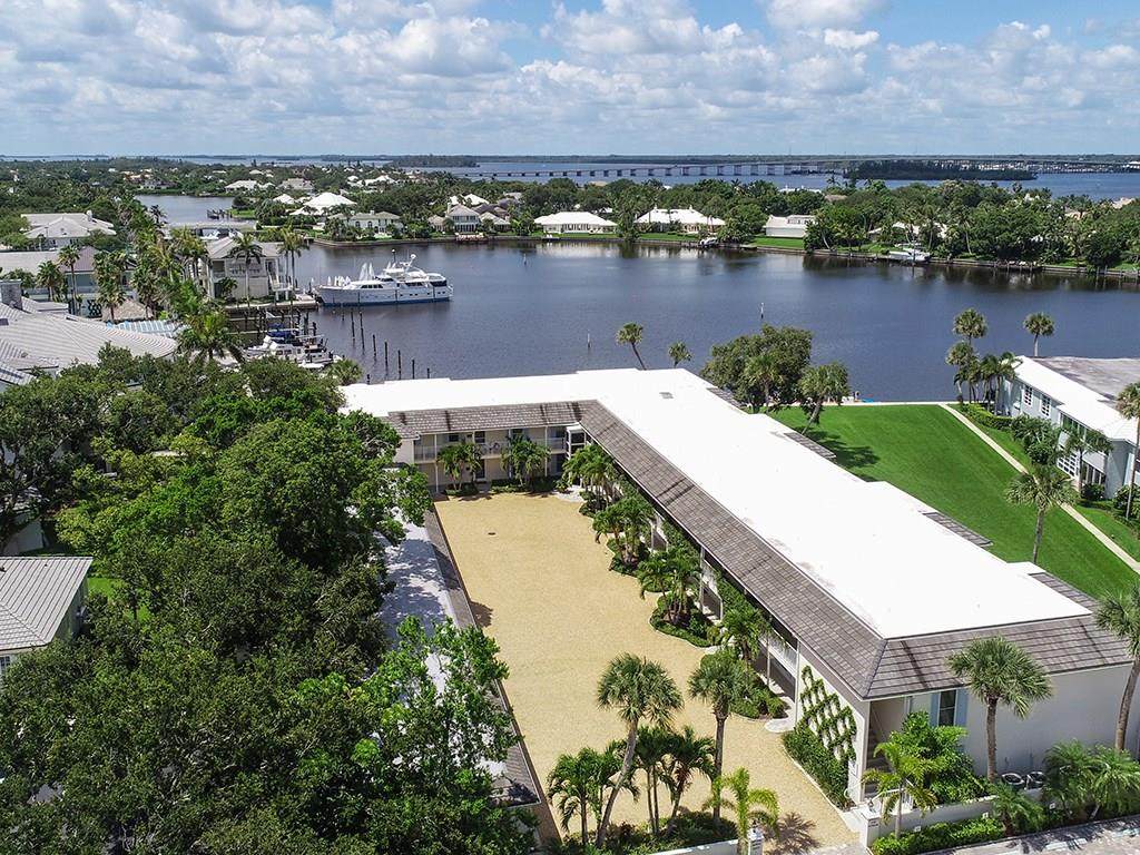 600 Riomar Drive - Photo 1