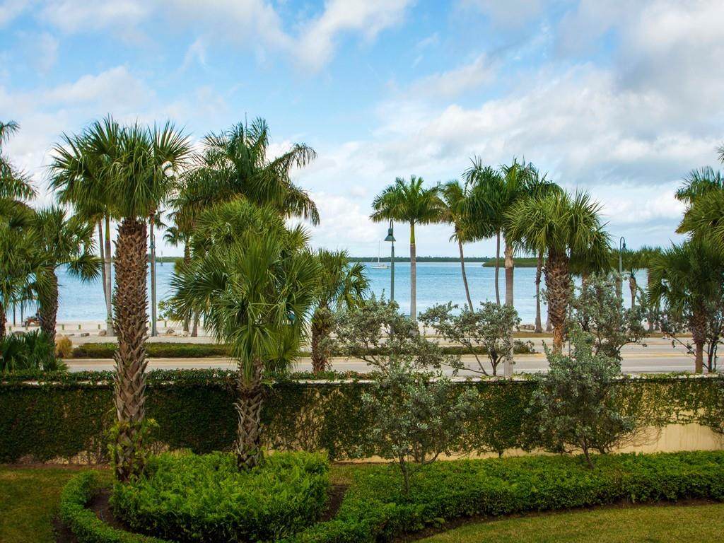 35 Harbour Isle Drive - Photo 1