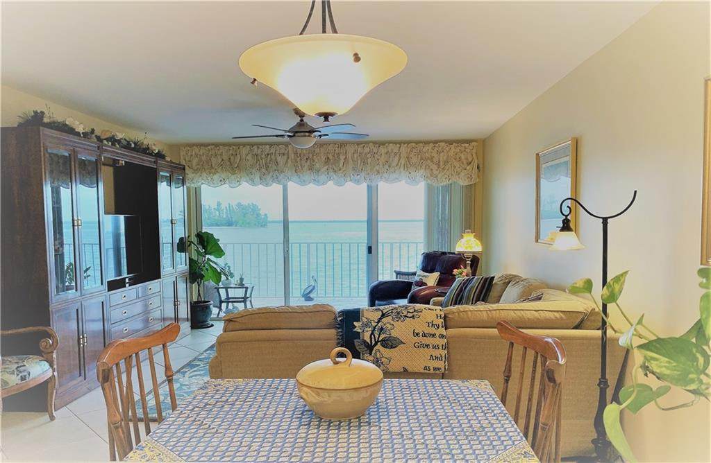 5908 River Run Drive - Photo 1