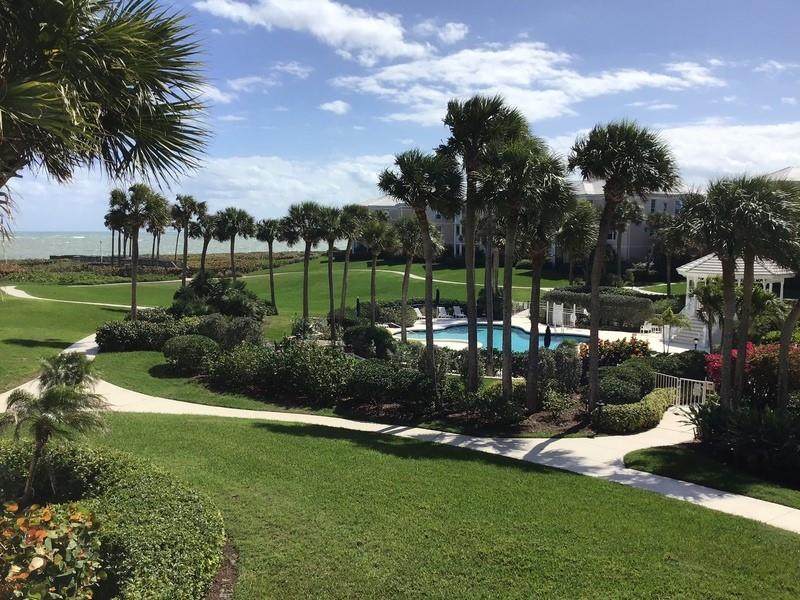 2205 Southwinds Boulevard - Photo 1