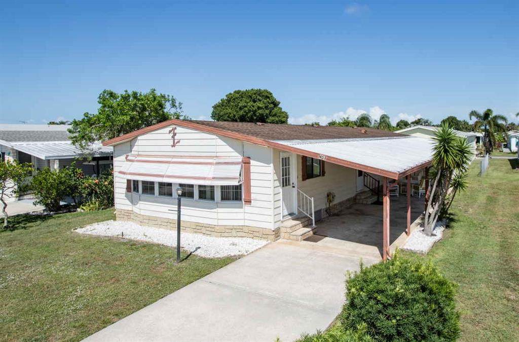 1453 Barefoot Circle - Photo 1
