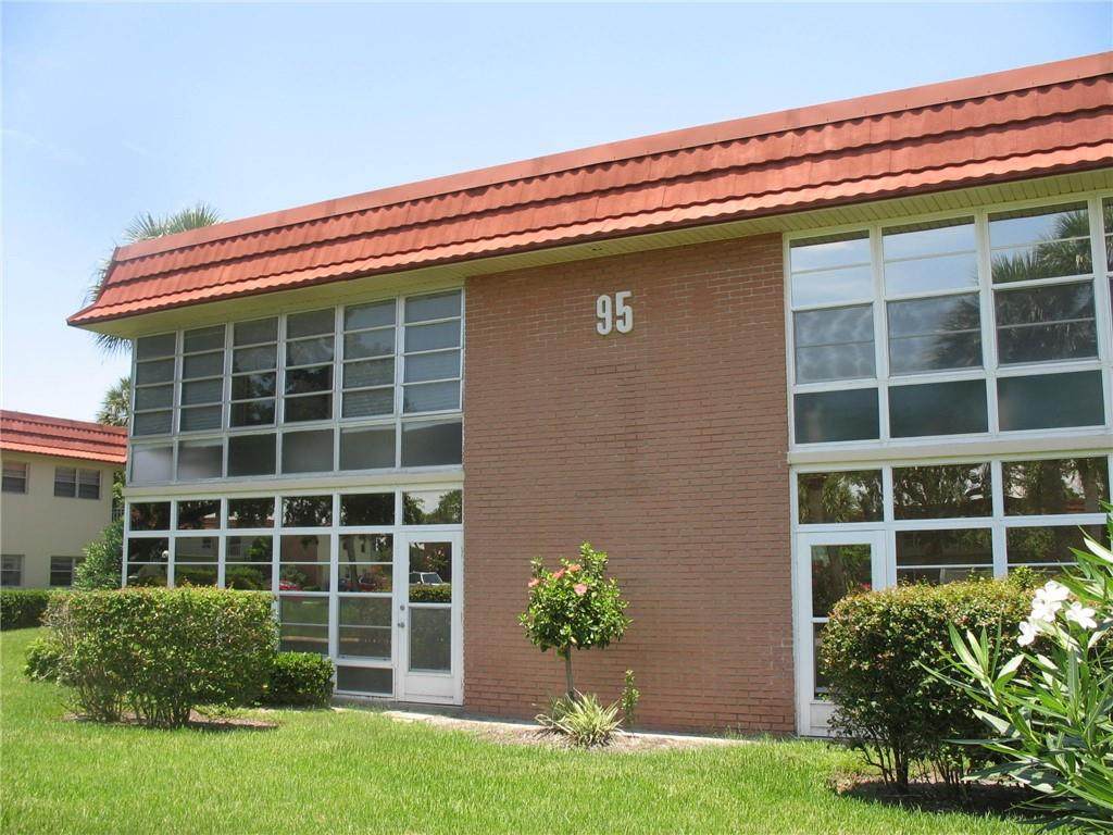 95 Springlake Drive - Photo 1