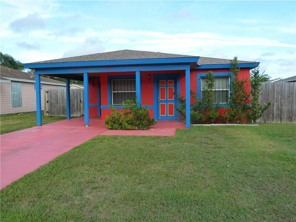 1715 10th Way - Photo 1