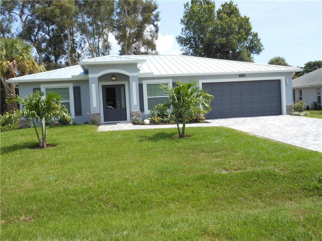 1735 20th Street - Photo 1