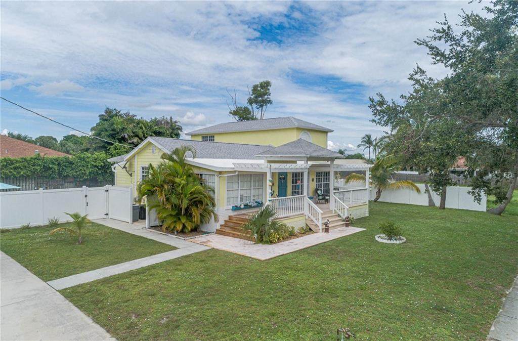 475 Seabrook Road - Photo 1