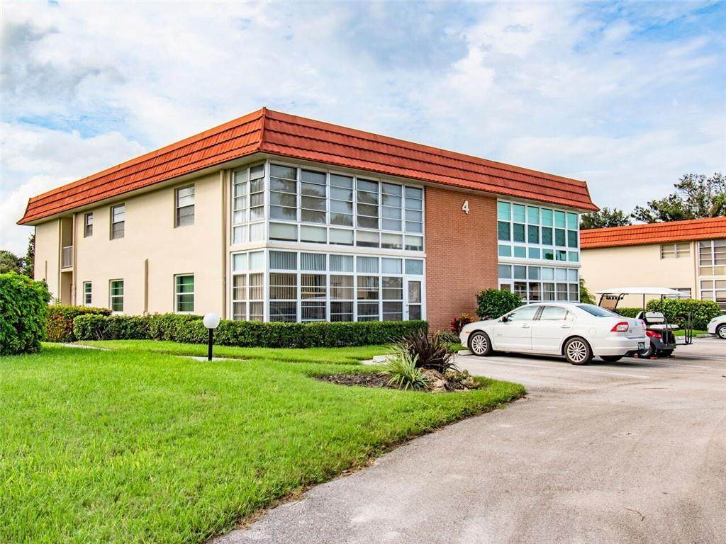 4 Vista Palm Lane - Photo 1