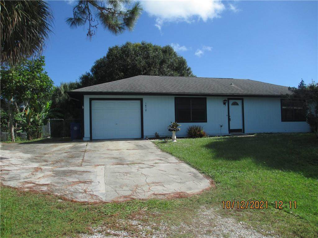 1518 Quiescent Lane - Photo 1