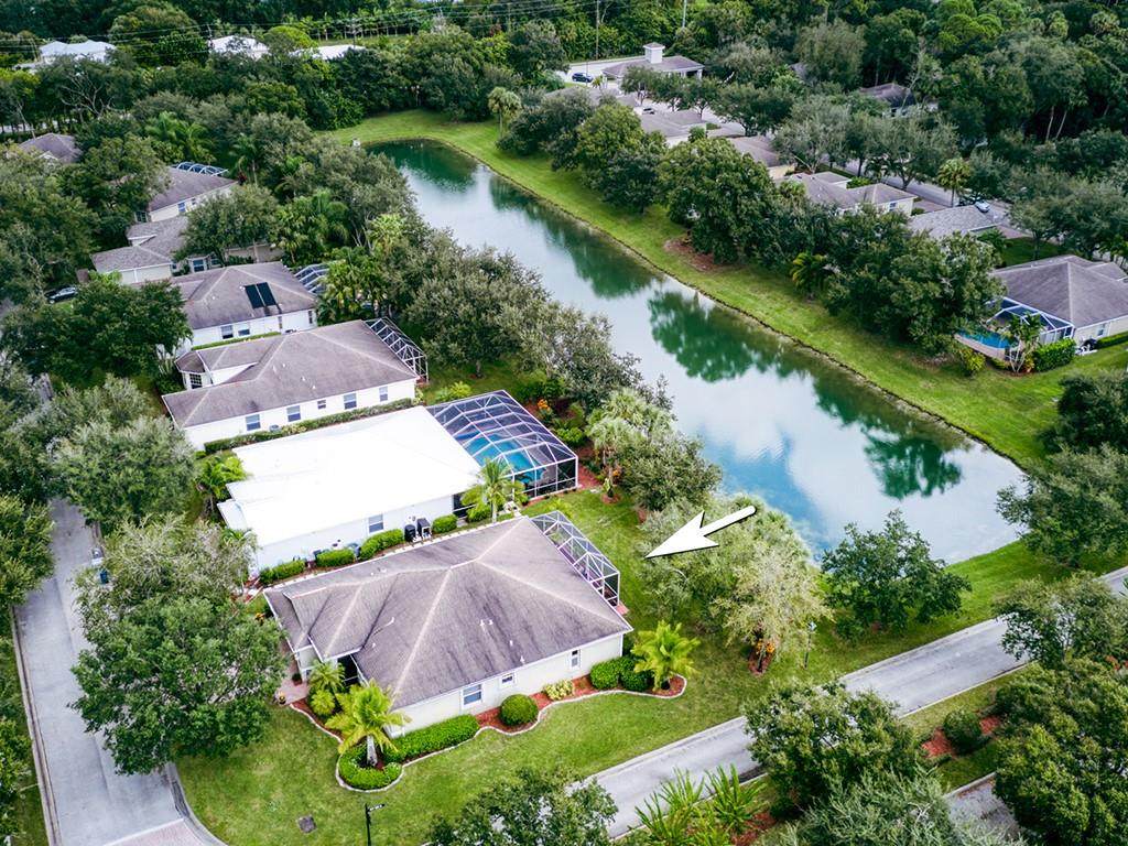 592 Hatteras Court - Photo 1