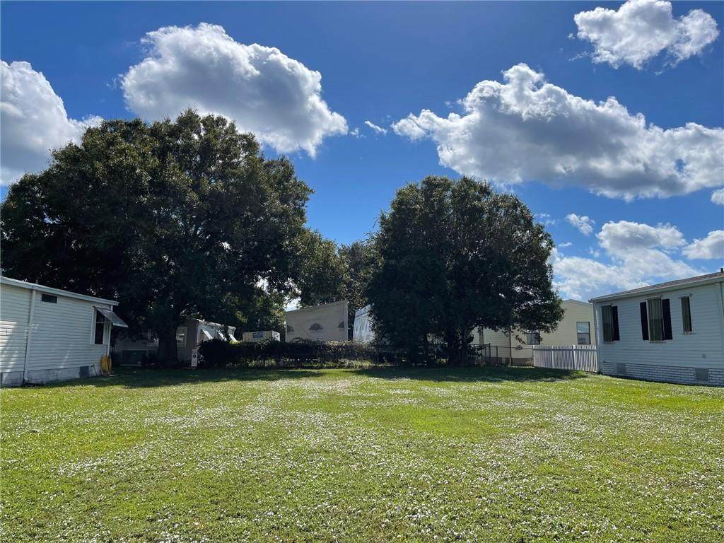 370 Dolphin Circle - Photo 1