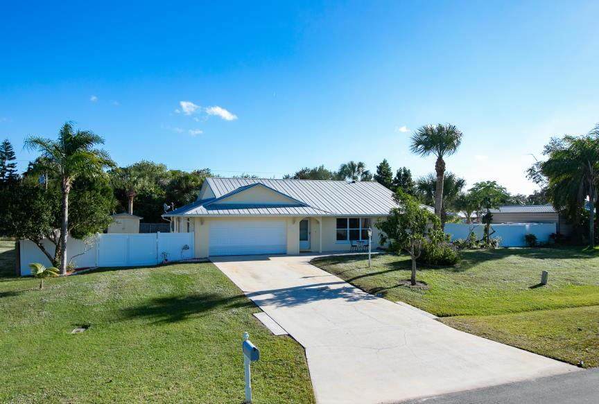 468 Tulip Drive - Photo 1