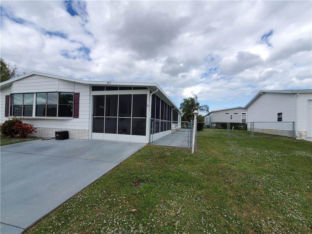 802 Tamarind Circle - Photo 1