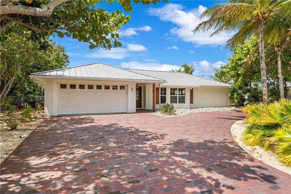 8 Sea Gull Avenue - Photo 1