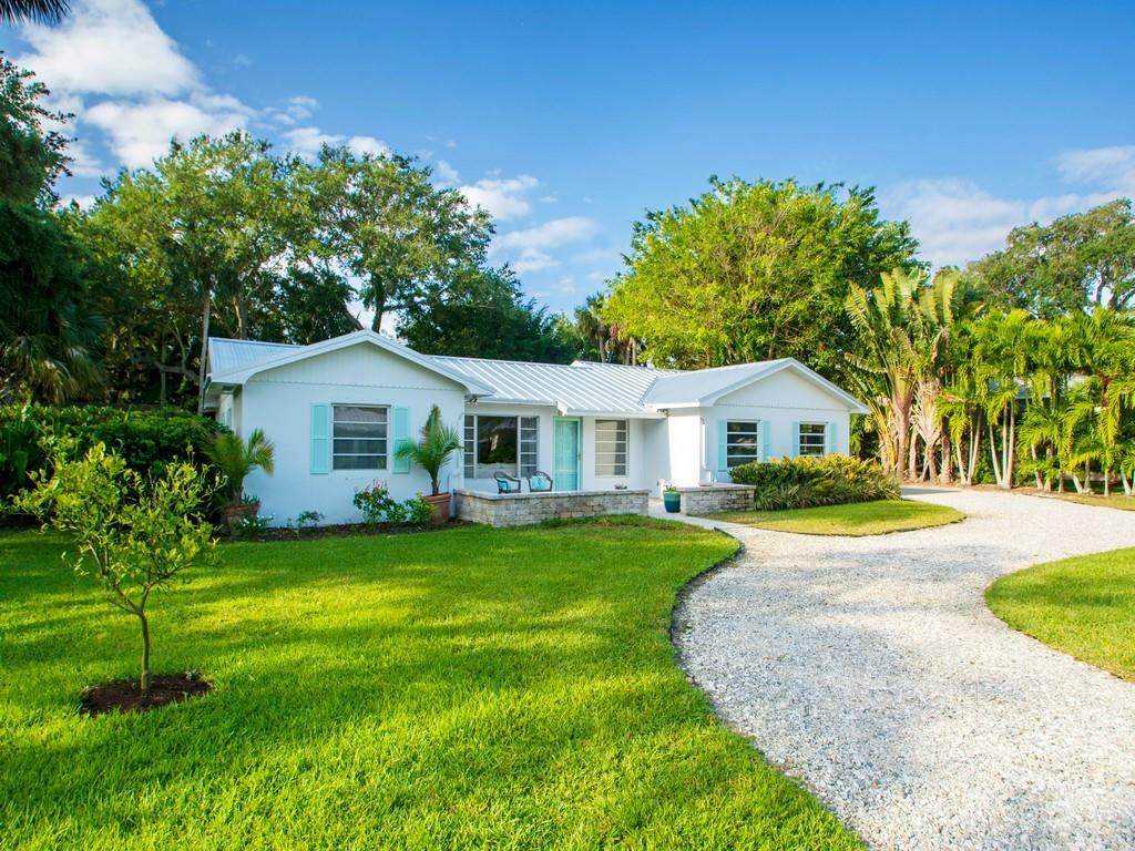594 Bougainvillea Lane - Photo 1