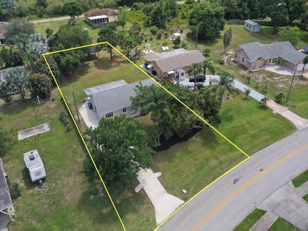 466 Periwinkle Drive - Photo 1