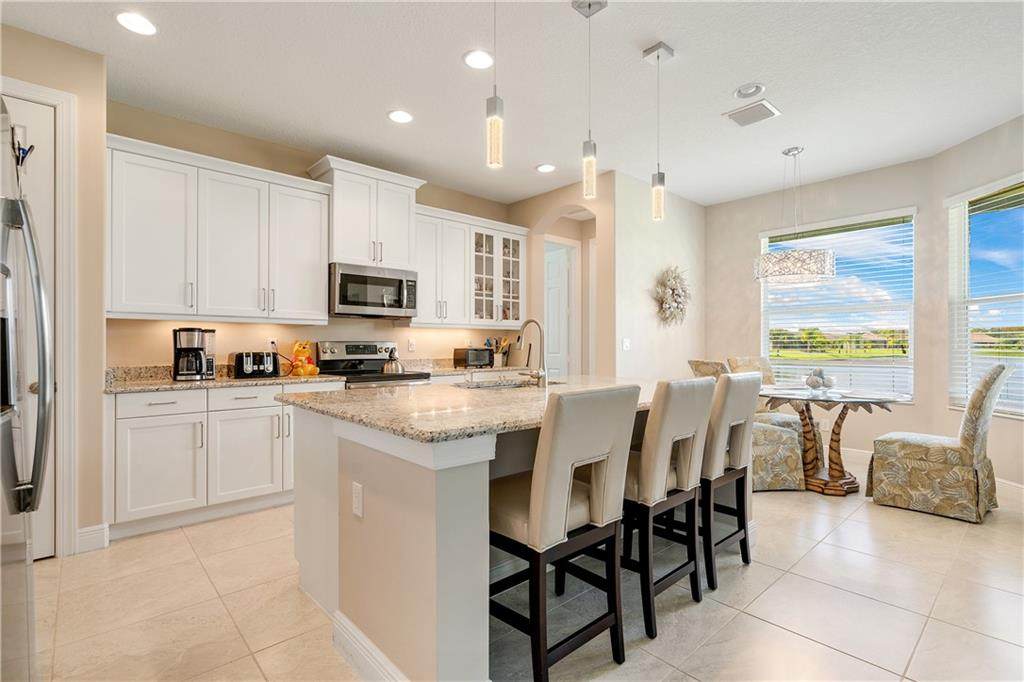 704 Fortunella Circle - Photo 1