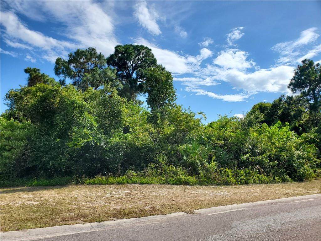 1152 Schumann Drive - Photo 1