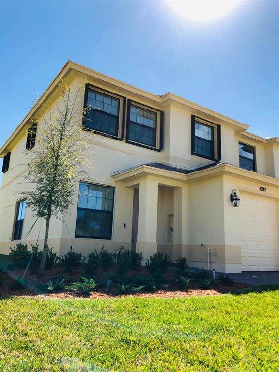 10142 Villa Circle - Photo 1
