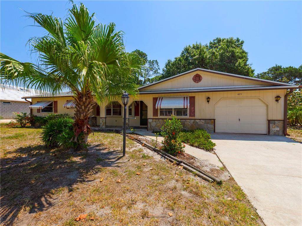 421 Banyan Street - Photo 1