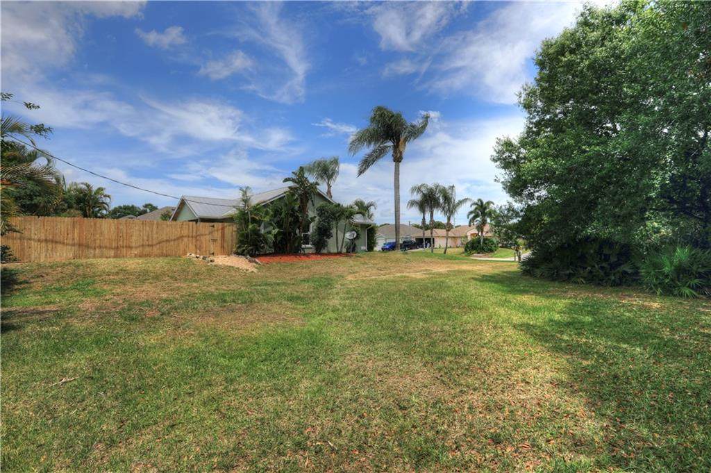 1465 Whitmore Street - Photo 1