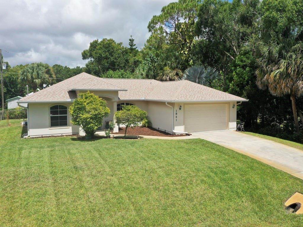 1841 Aires Street - Photo 1
