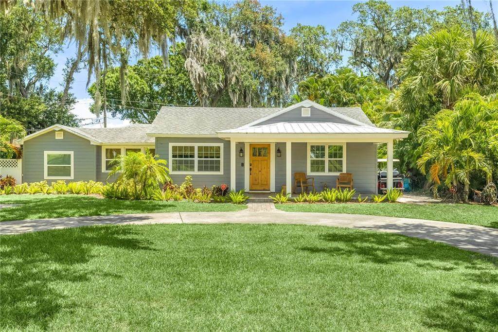 2616 Laurel Drive - Photo 1