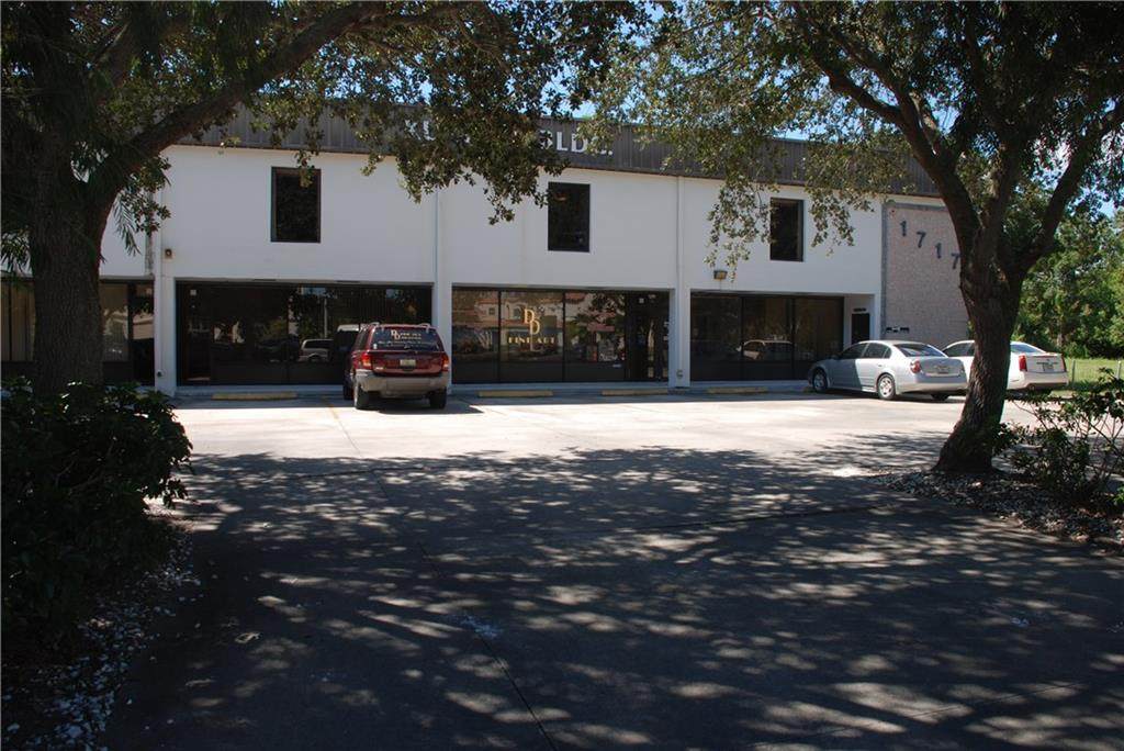 1717 20th Street - Photo 1