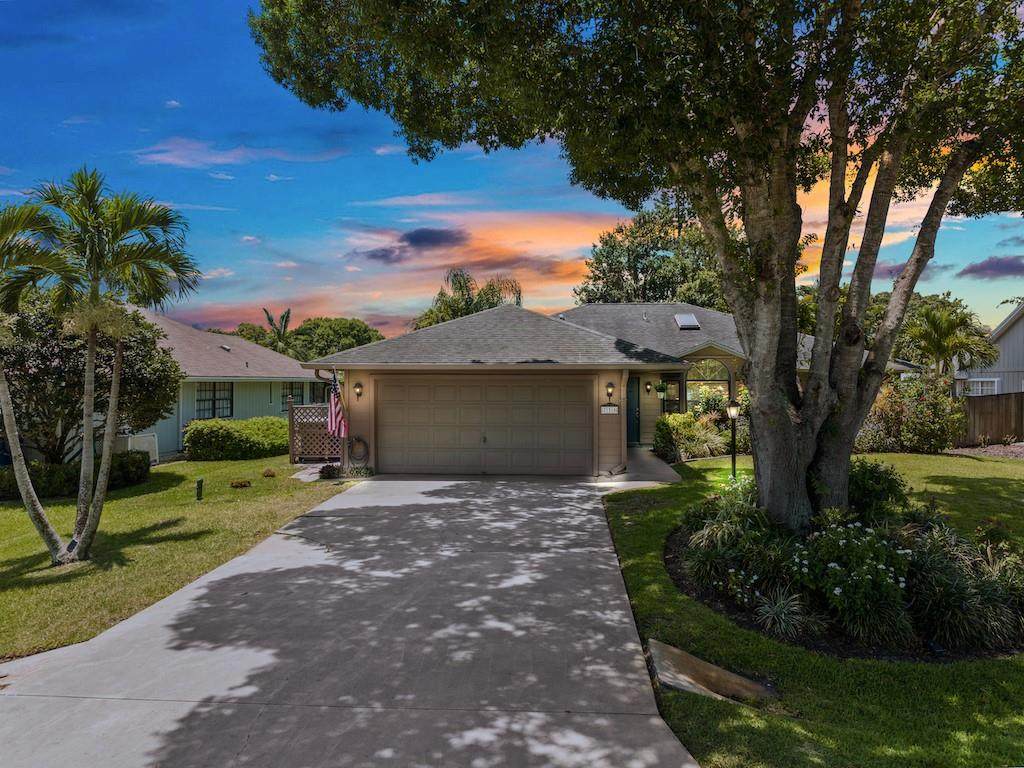 739 24th Square - Photo 1