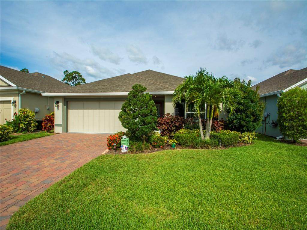 348 Sandcrest Circle - Photo 1