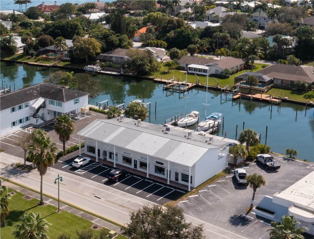 51 Royal Palm Point - Photo 1