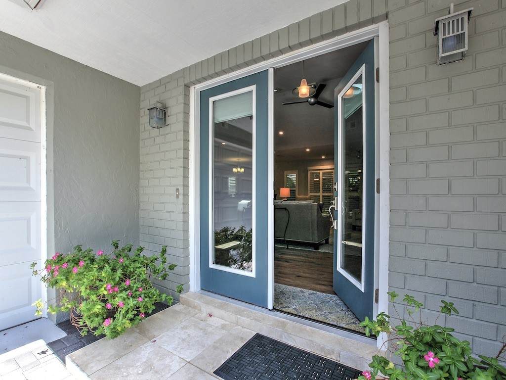 907 Tropic Drive - Photo 1