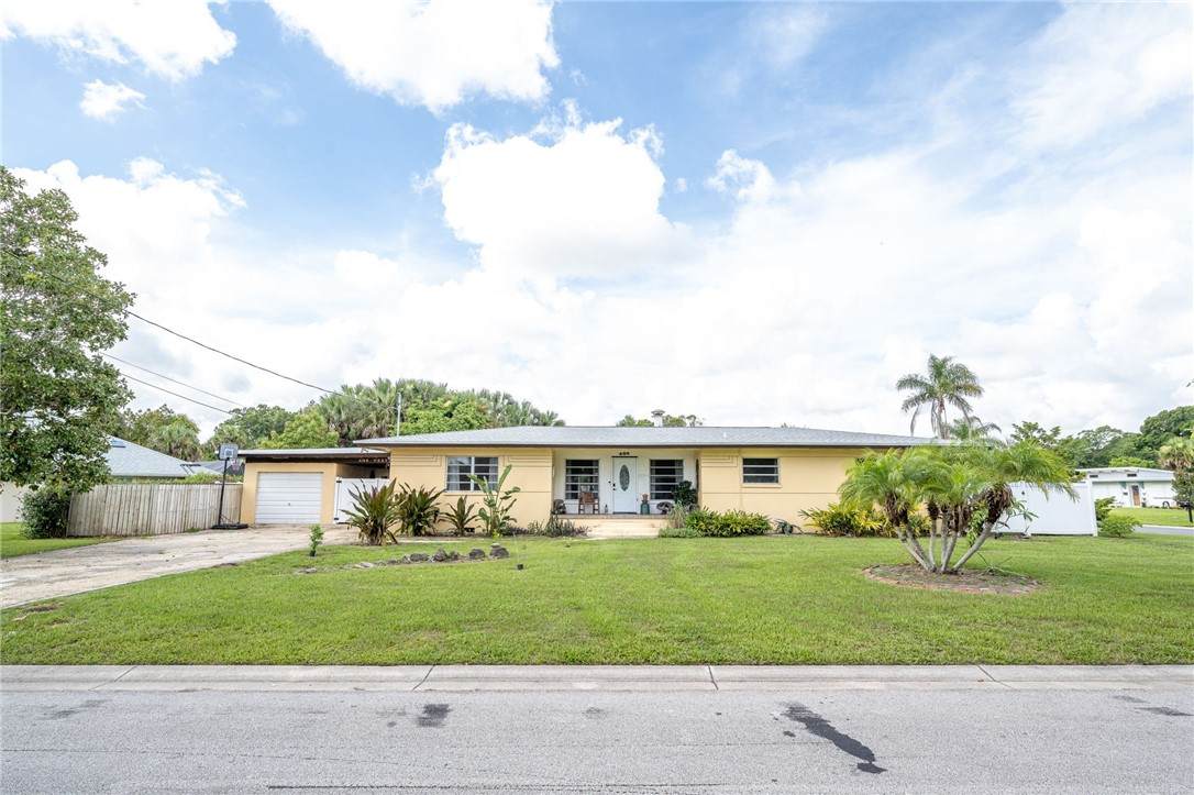409 West Fee Avenue - Photo 1