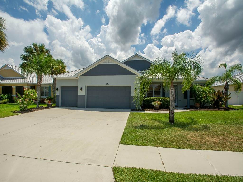 102 Salazar Lane - Photo 1