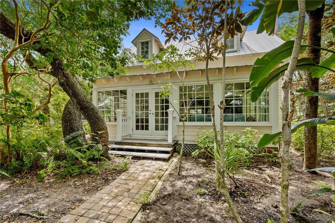 1310 Ivy Court - Photo 1