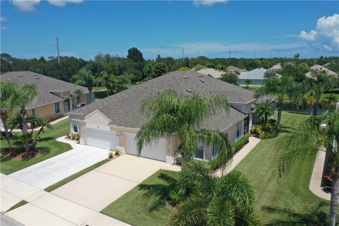 449 Tangerine Square - Photo 1