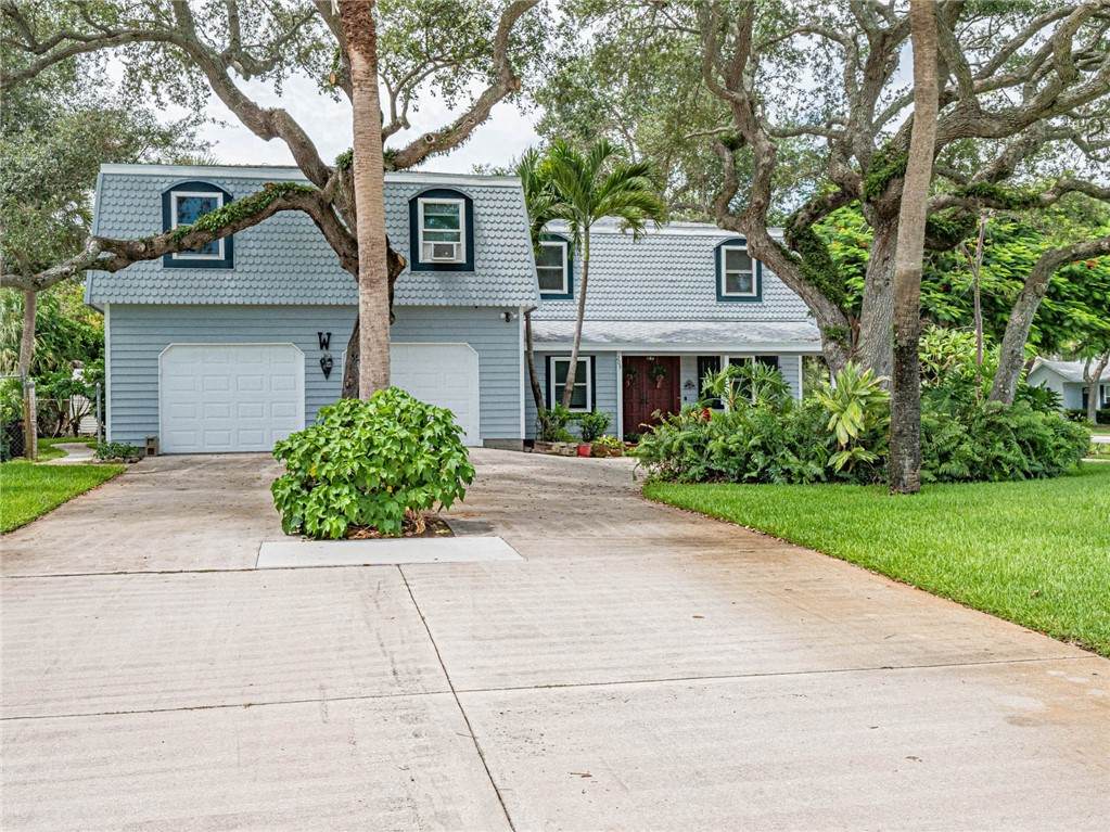 209 14th Street - Photo 1