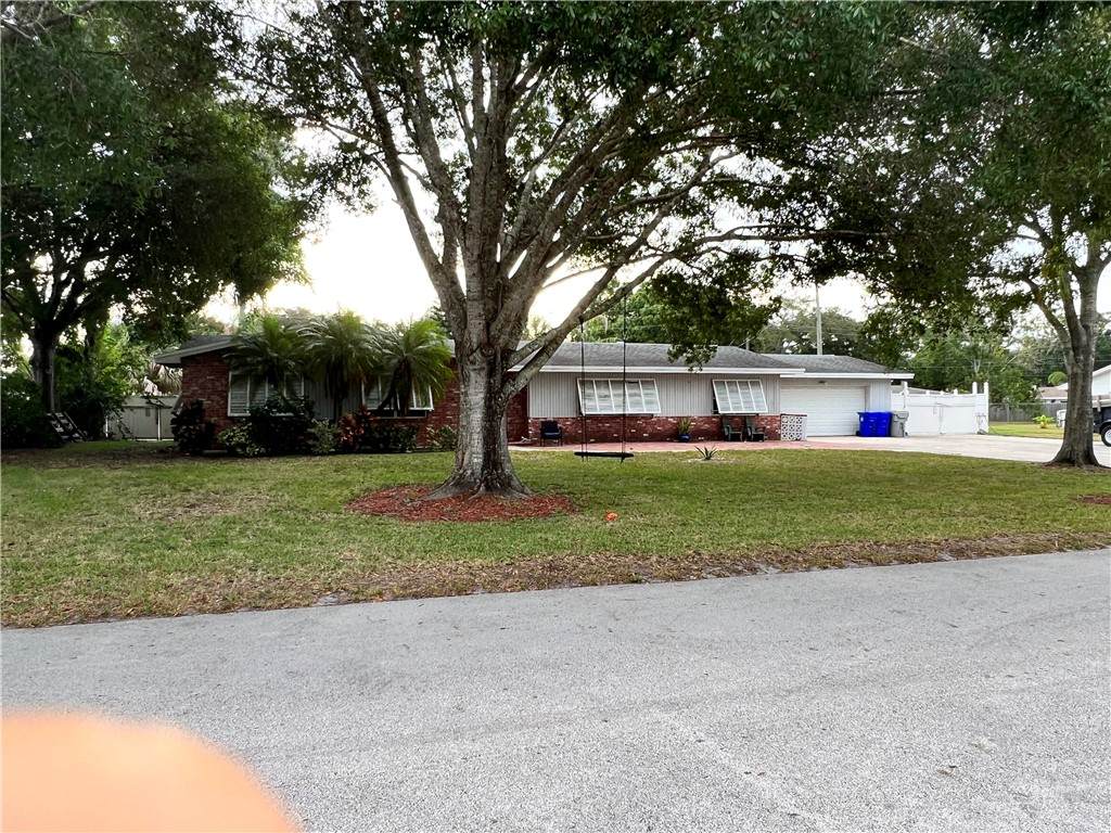 1046 22nd Avenue - Photo 1