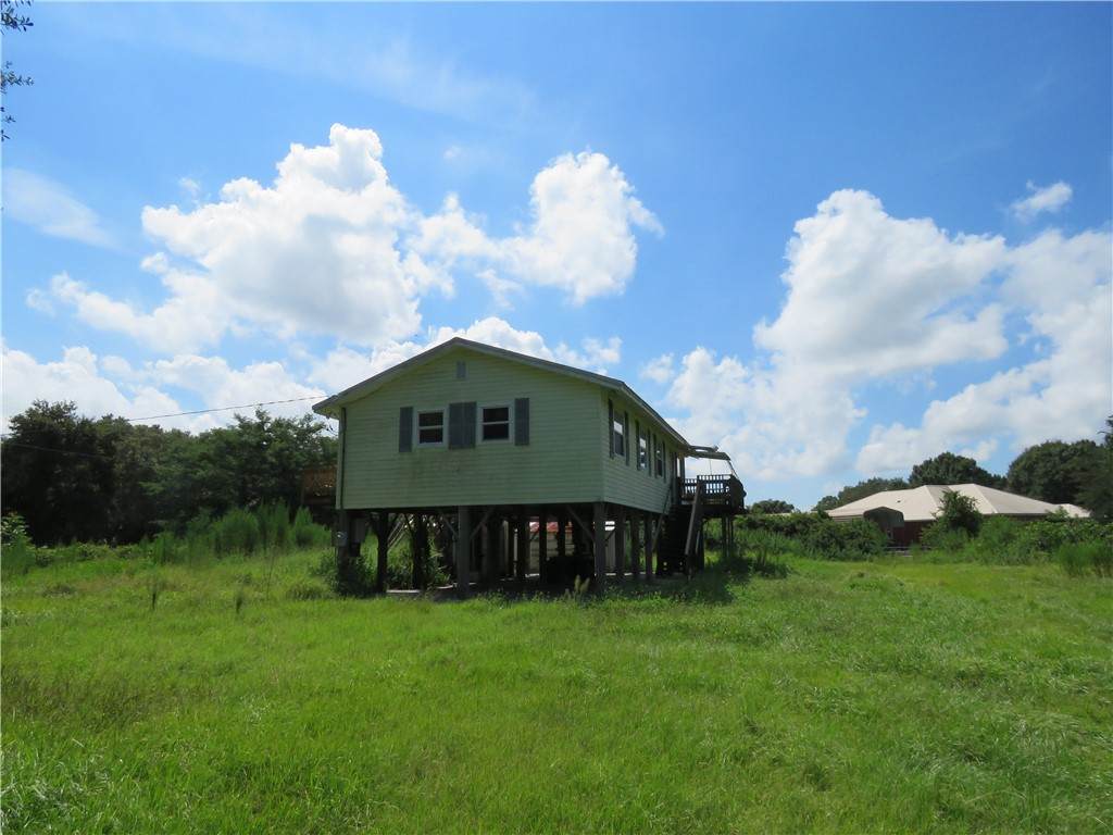 68 98 Street - Photo 1