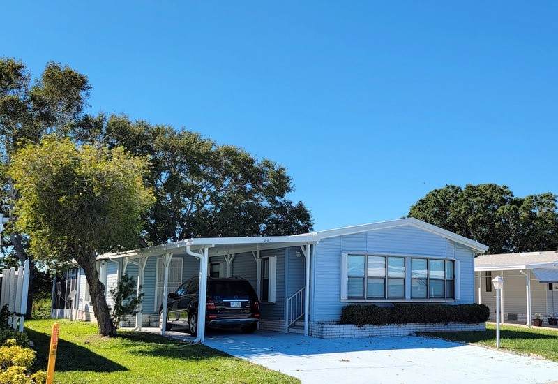 445 Papaya Circle - Photo 1