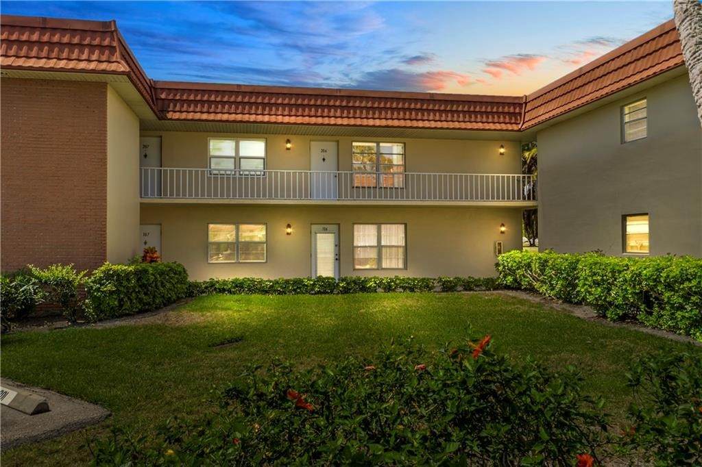 5 Vista Palm Lane - Photo 1