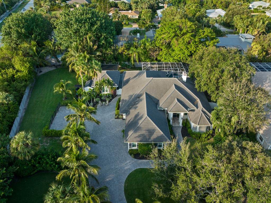 2110 Captains Walk - Photo 1