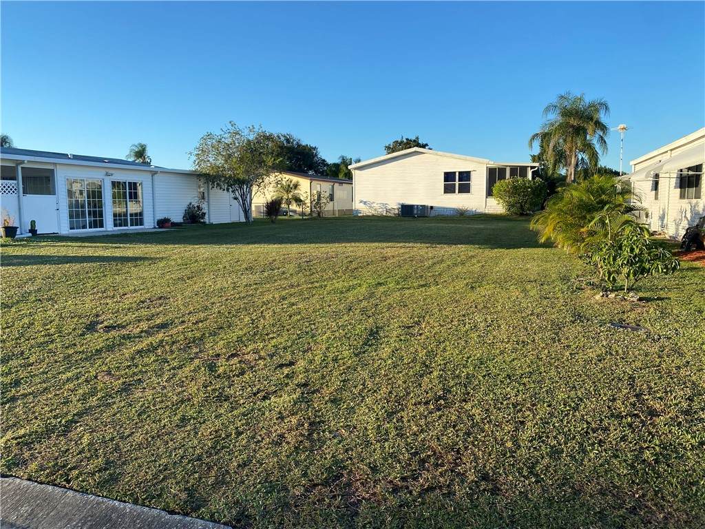 316 Papaya Circle - Photo 1