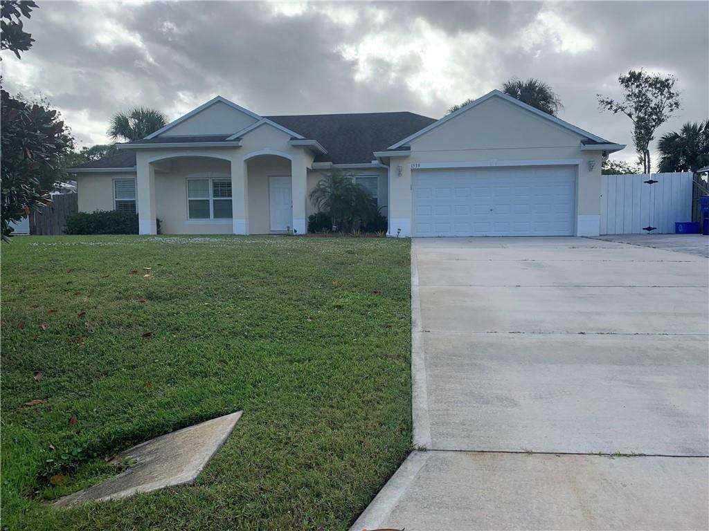 1539 Glentry Lane - Photo 1