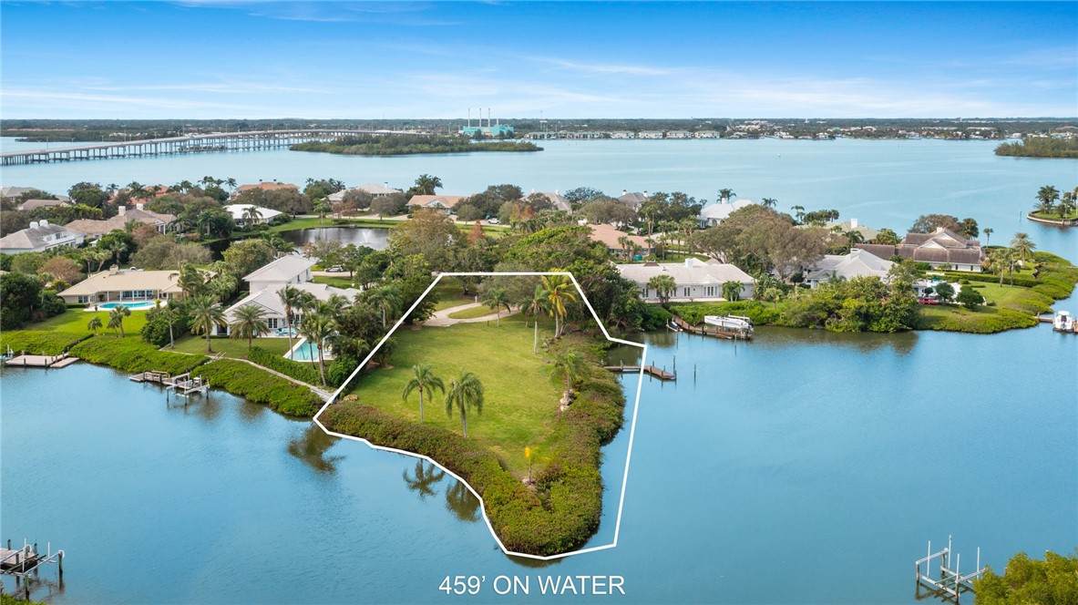 621 Lake Drive - Photo 1