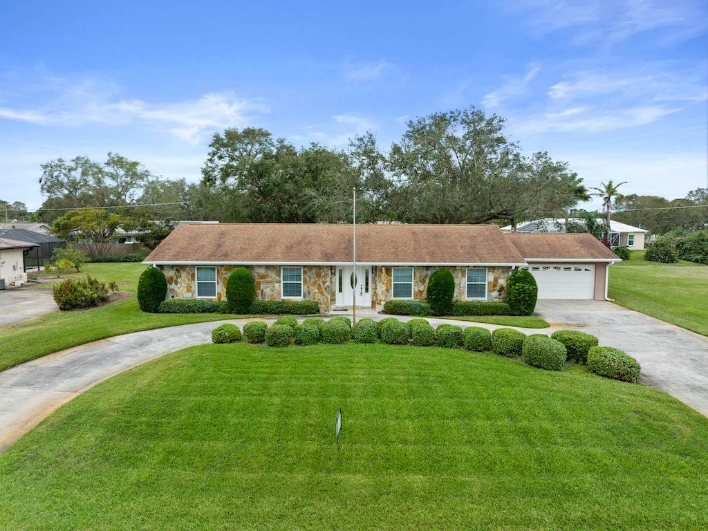 225 15th Avenue - Photo 1