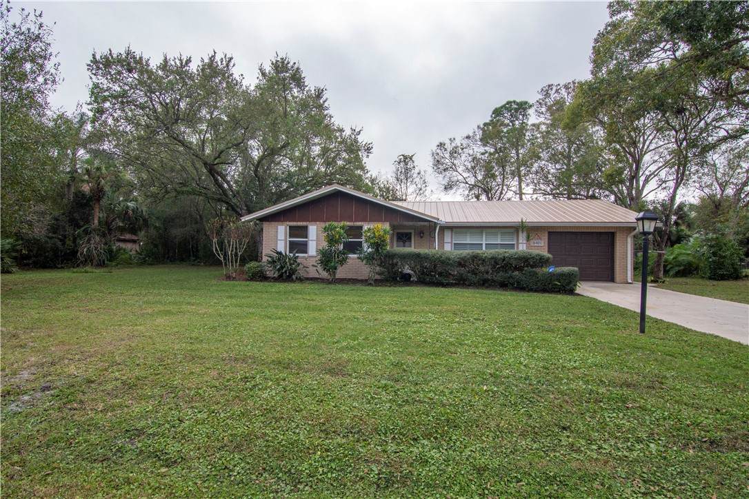 8401 Lakeland Boulevard - Photo 1