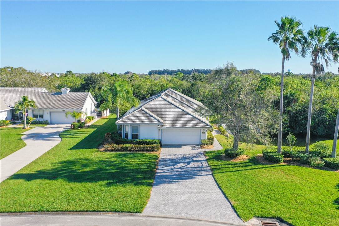 1660 Aynsley Way - Photo 1