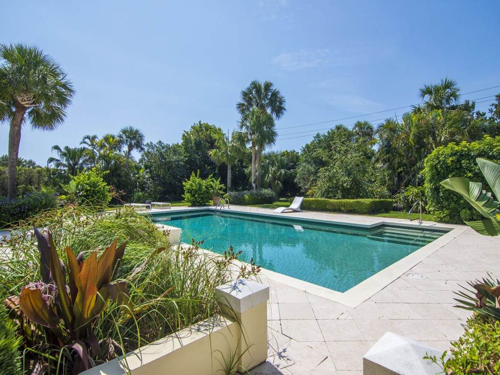 986 Riomar Drive - Photo 1